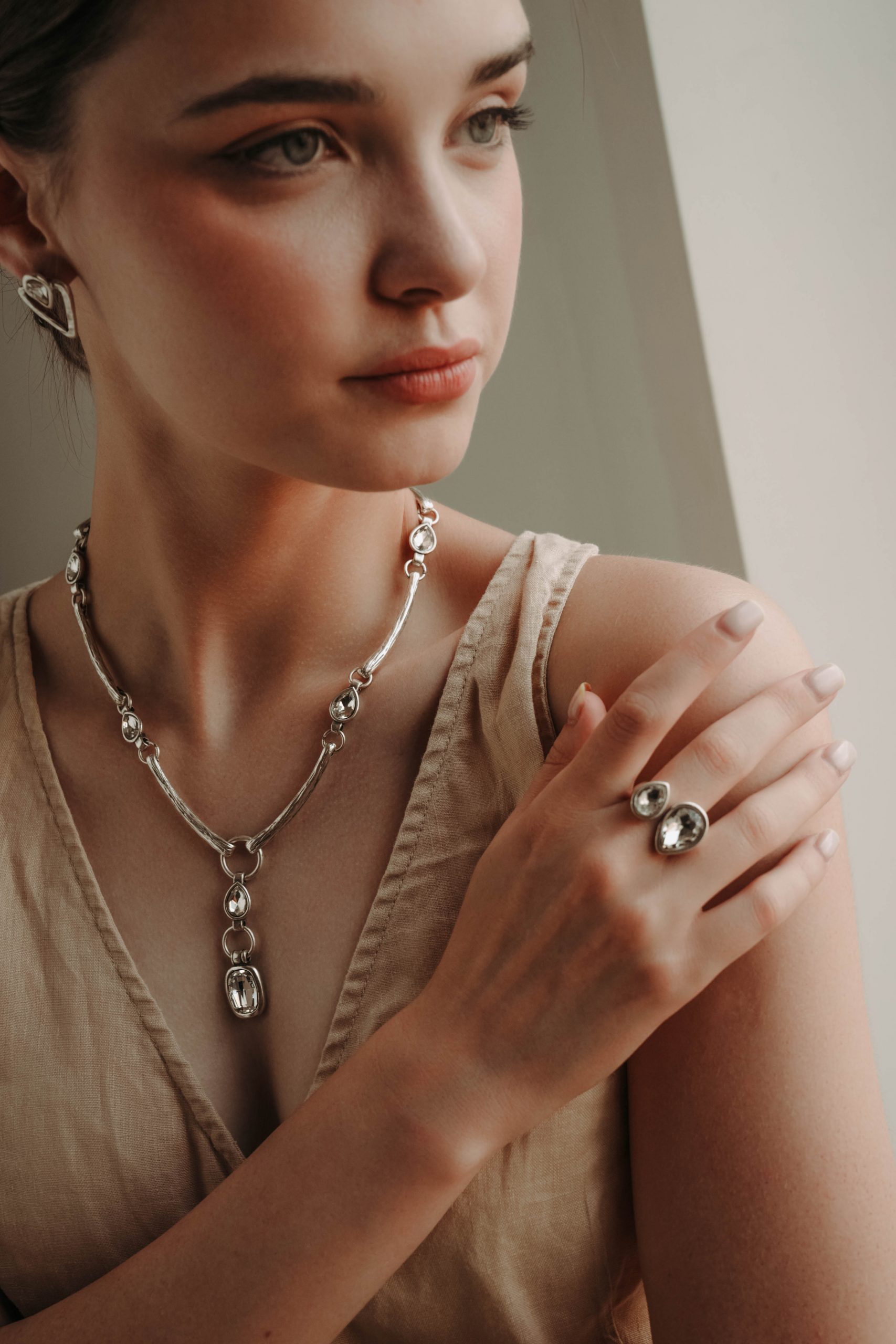 Handmade Crystal Pewter Necklace - 3889 - Image 3